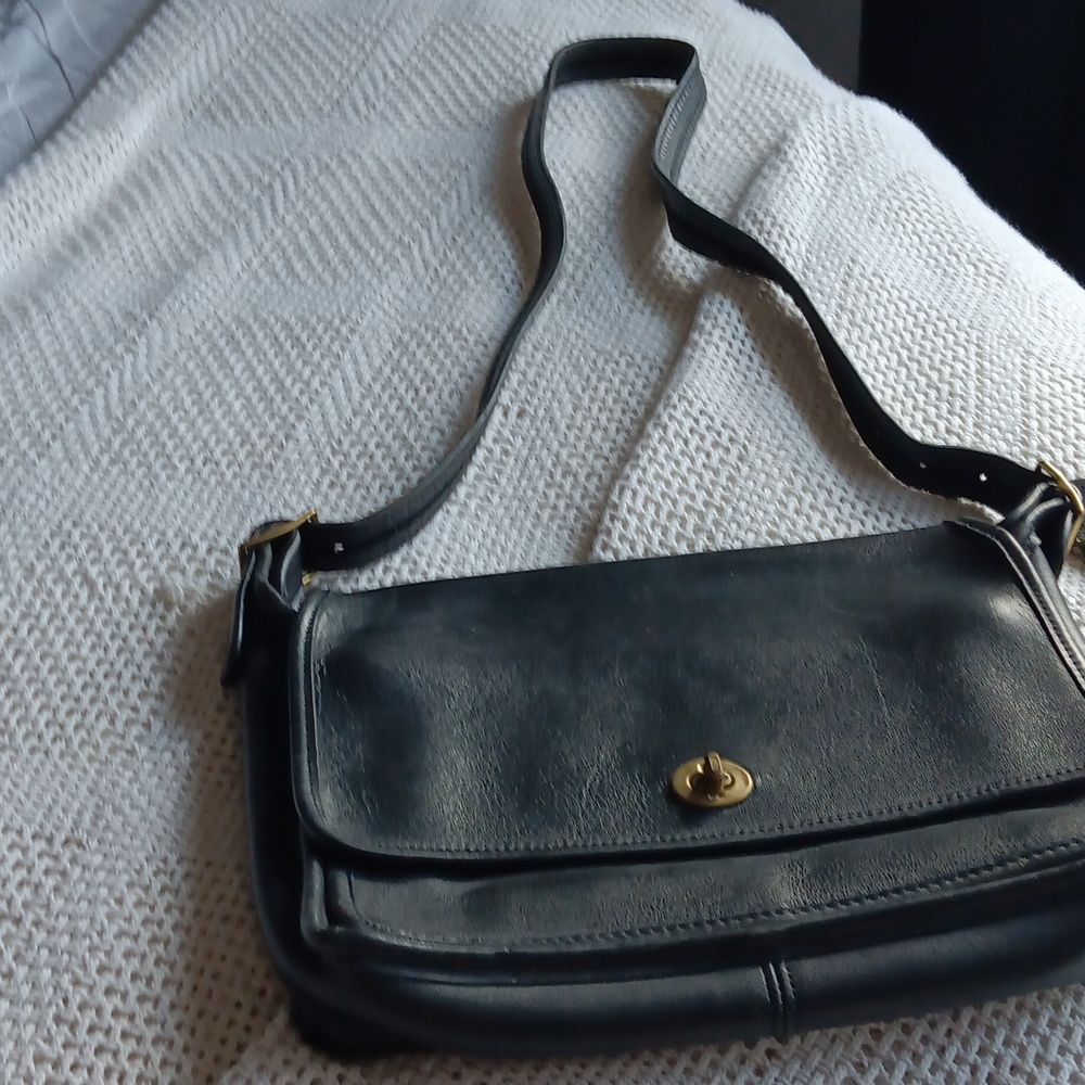 Vintage Coach crossbows bag